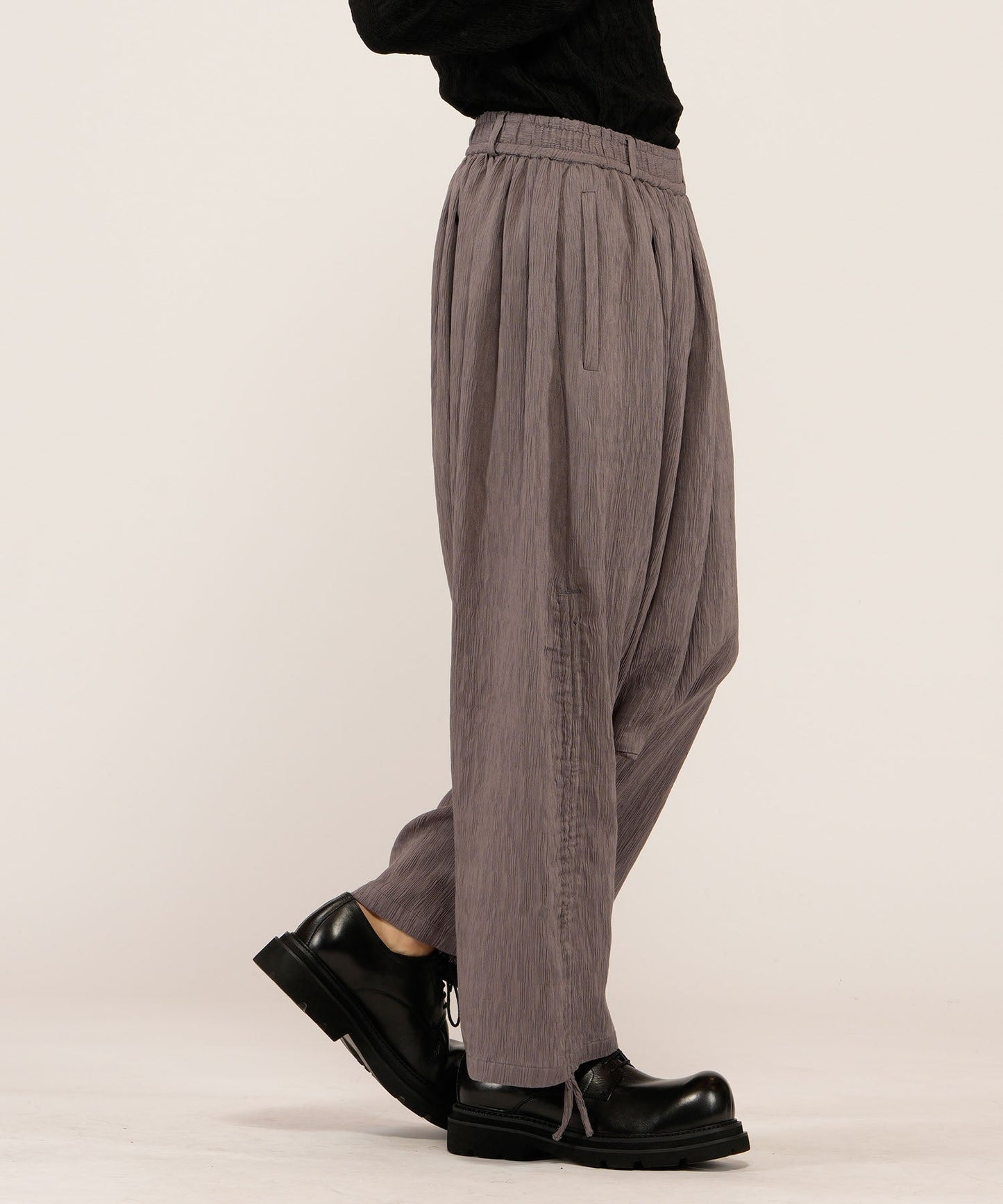 ドローストリングスサルエルトラウザーズ