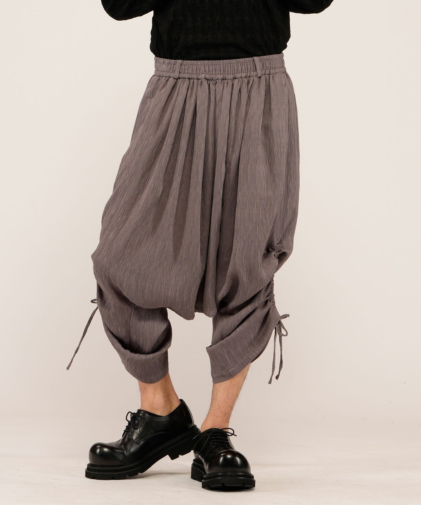 ドローストリングスサルエルトラウザーズ