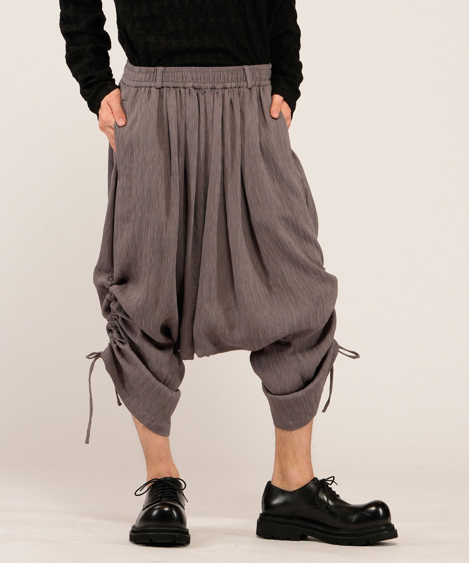 ドローストリングスサルエルトラウザーズ