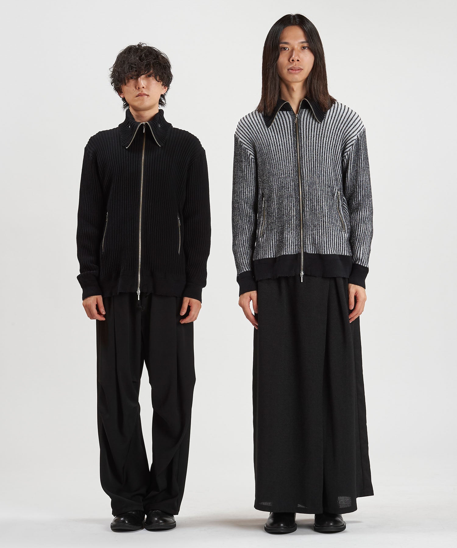 BLACK Model:H169cm / MIX Model:H180cm