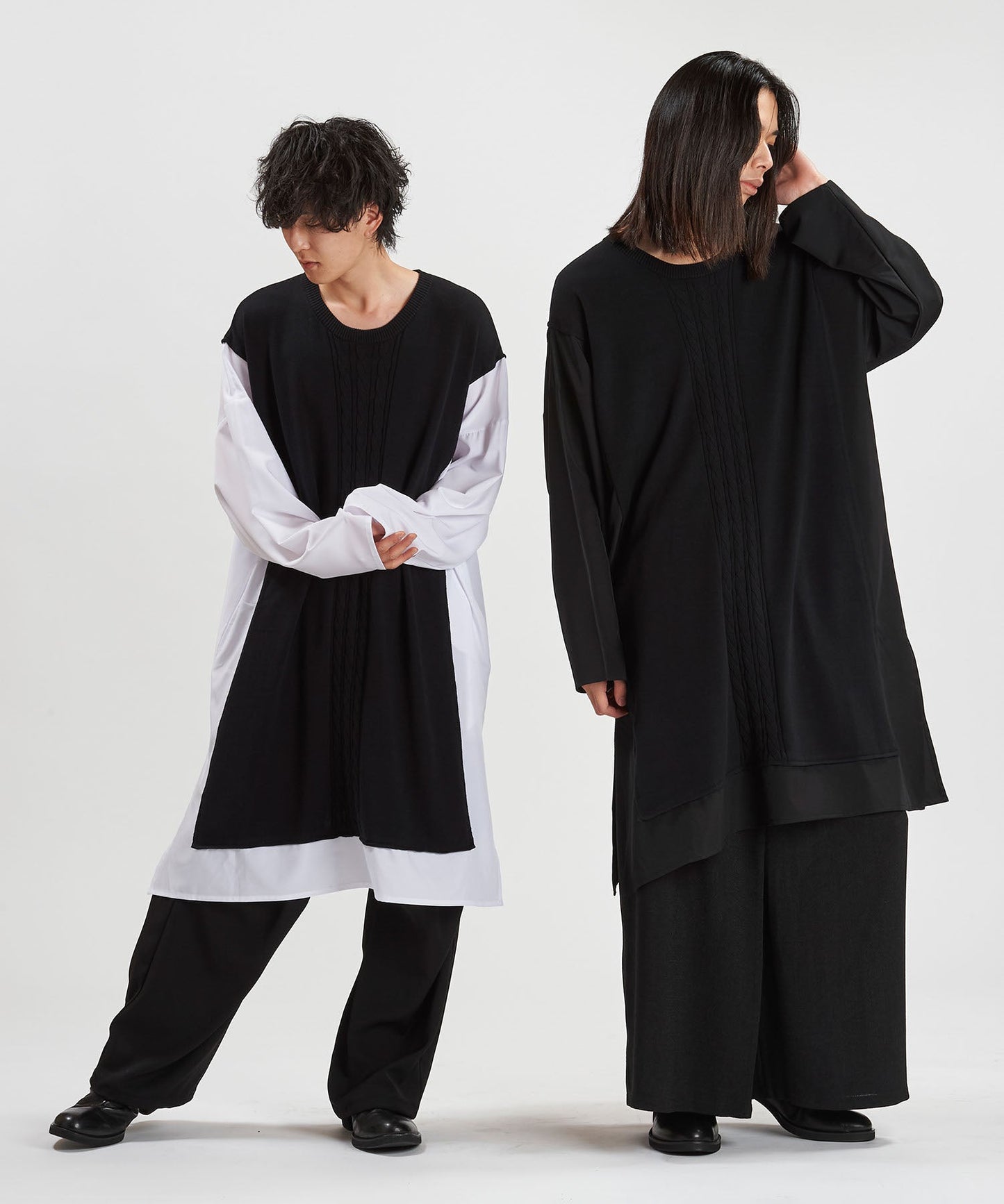 WHITE Model:H169cm / BLACK Model:H180cm