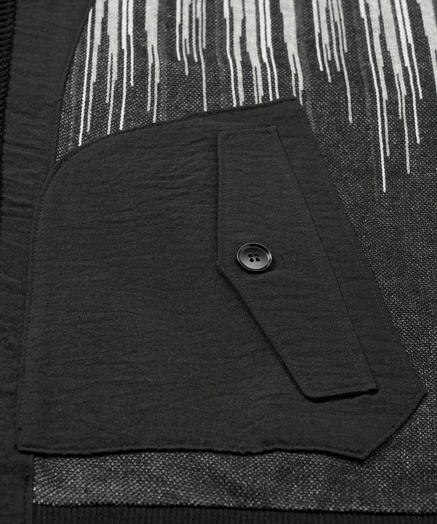 チェンジングシアーニットMA-1 BLZ