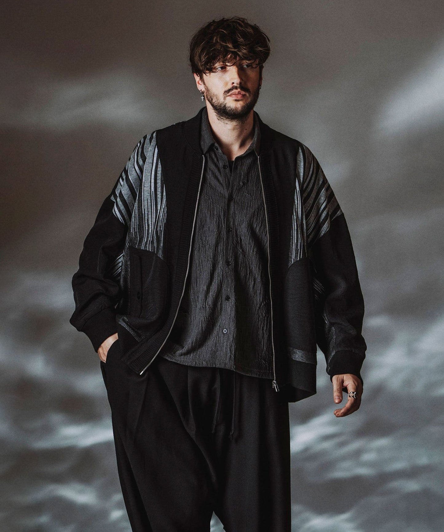 ストライプ Model:H182cm