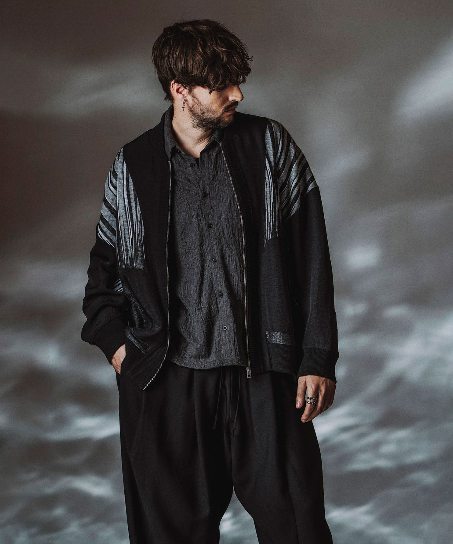 ストライプ Model:H182cm