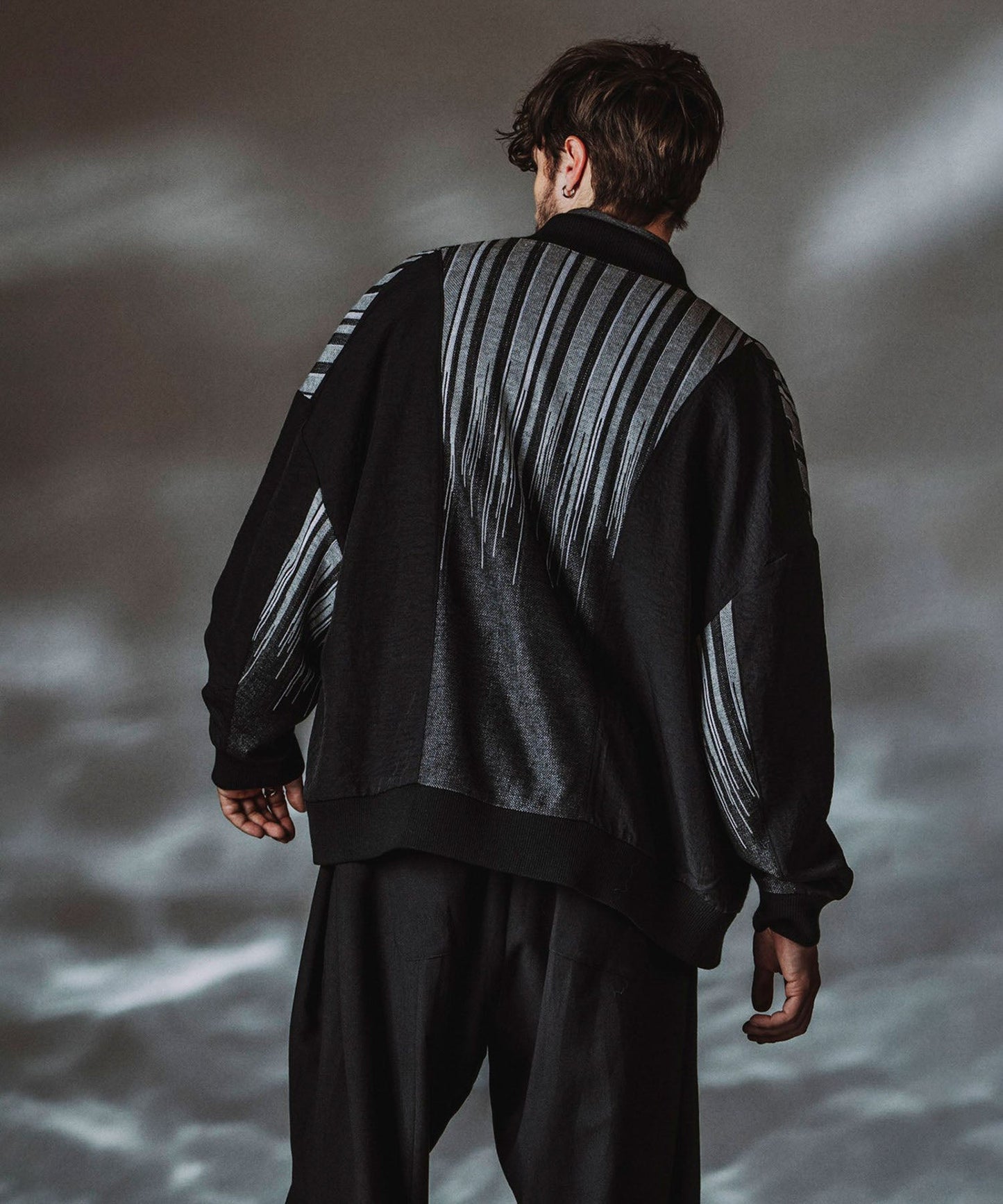 ストライプ Model:H182cm