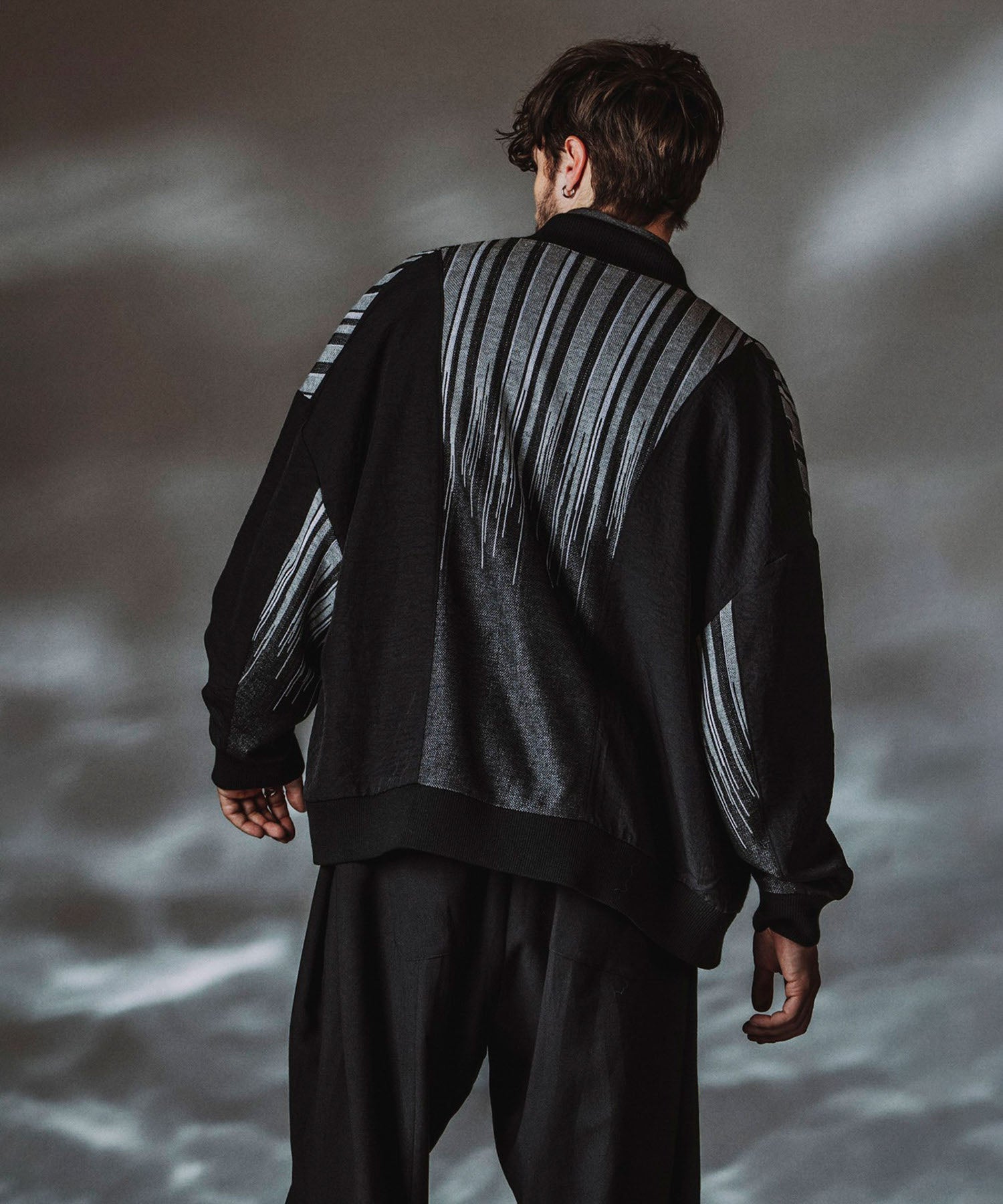 ストライプ Model:H182cm