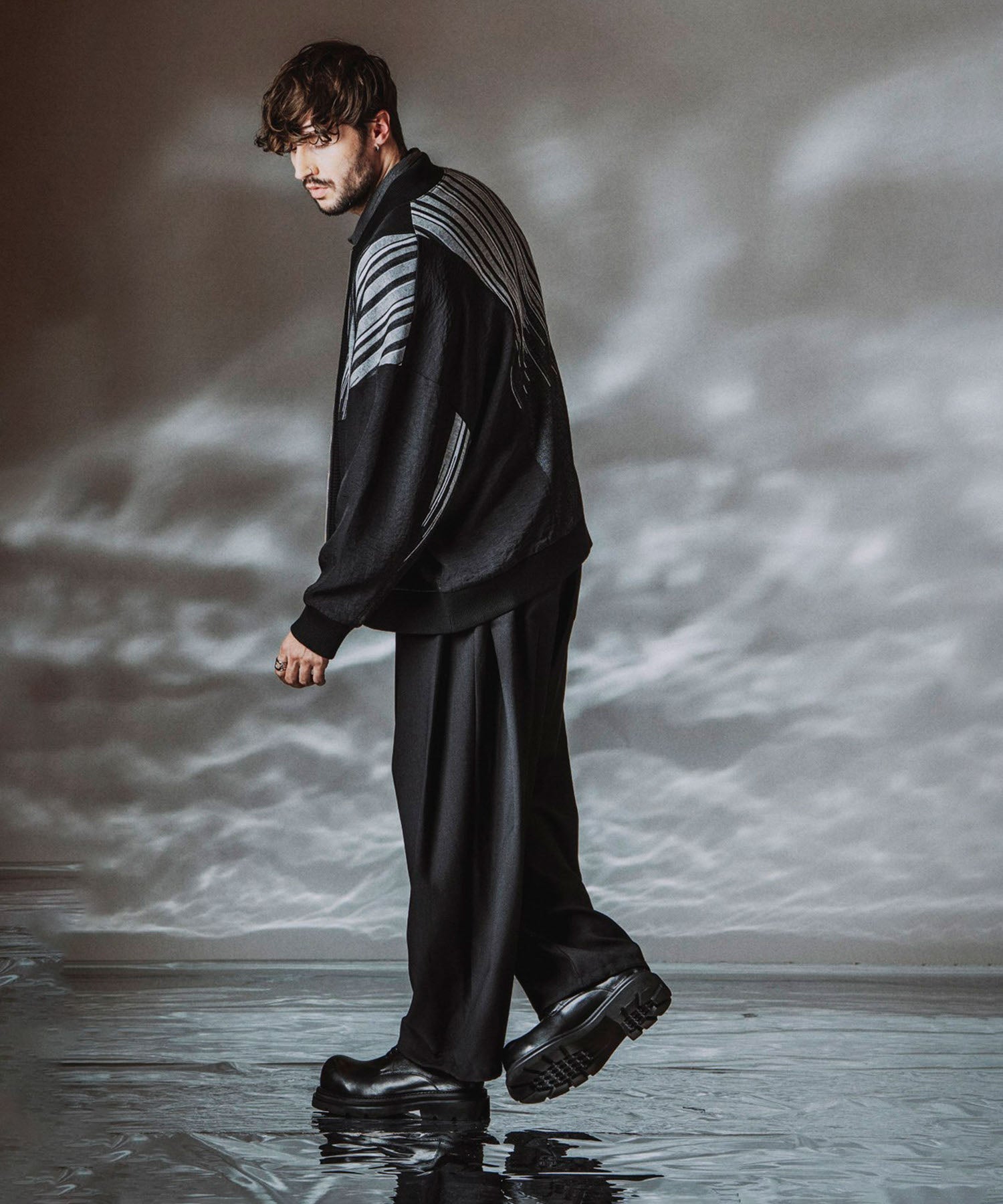 ストライプ Model:H182cm