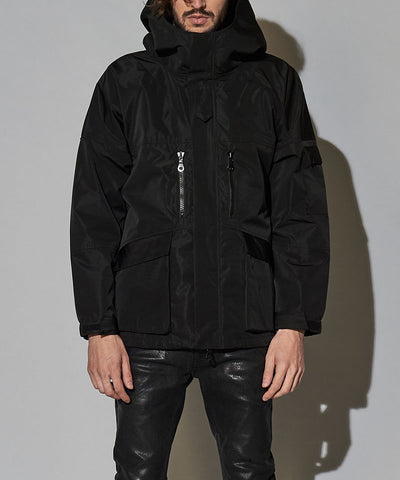 マルチポケットナイロンフーデッドBLZ