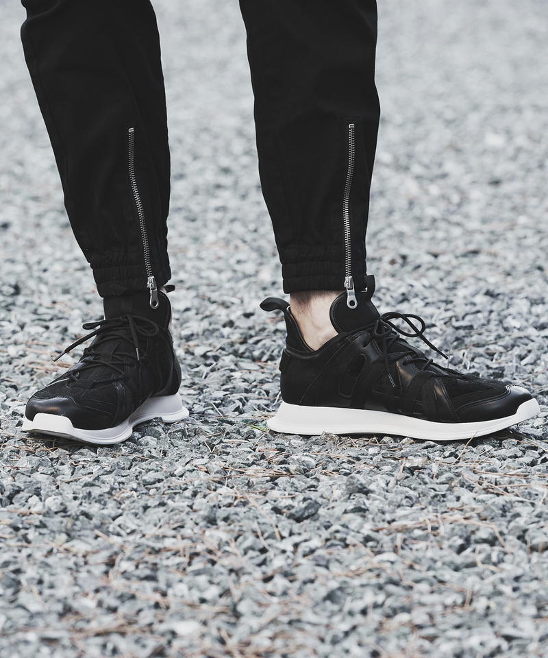 マルチファブリックローカットスニーカー