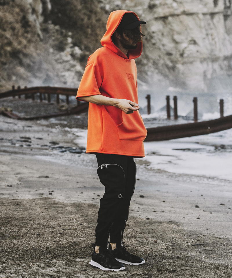 マルチファブリックローカットスニーカー