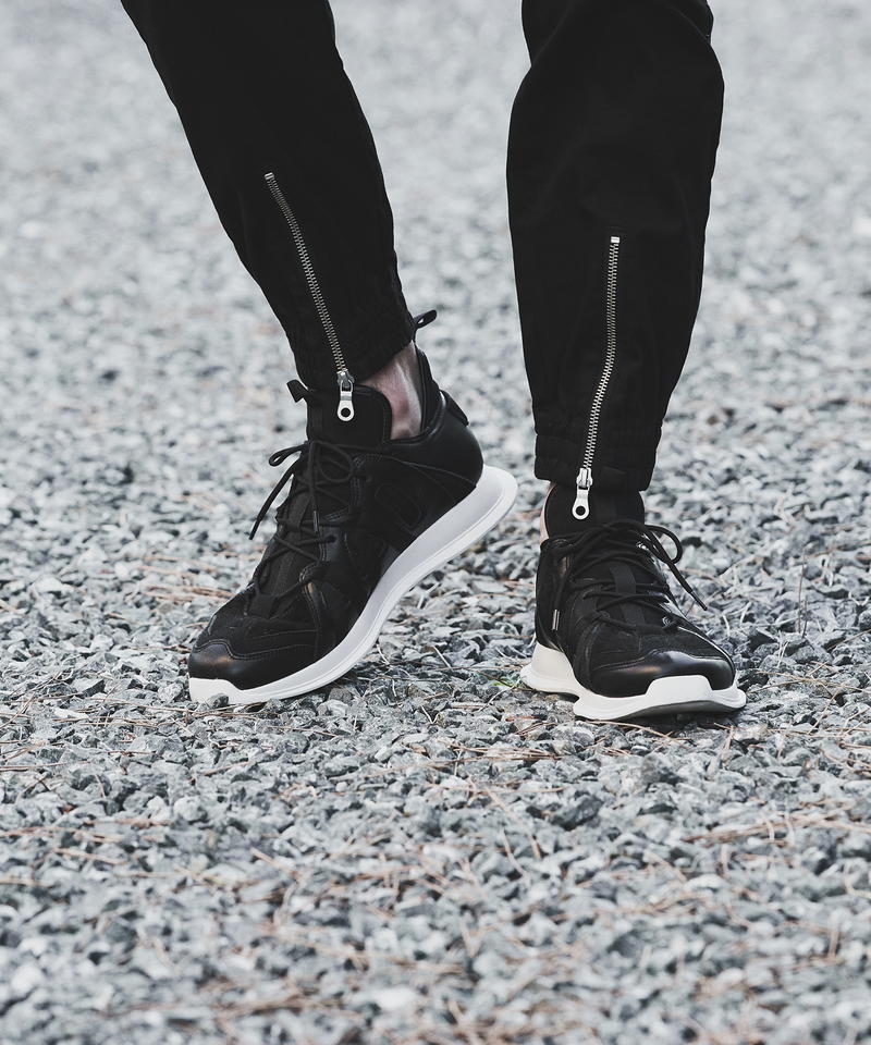 マルチファブリックローカットスニーカー