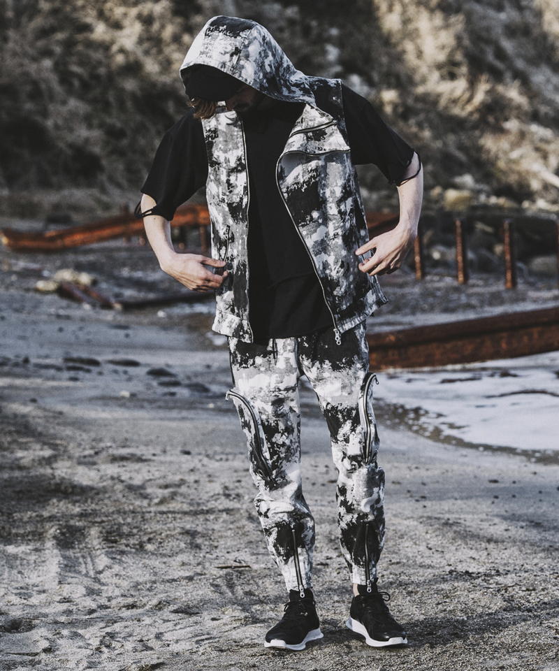 マルチファブリックローカットスニーカー