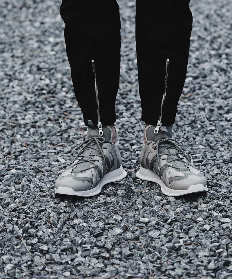 マルチファブリックローカットスニーカー