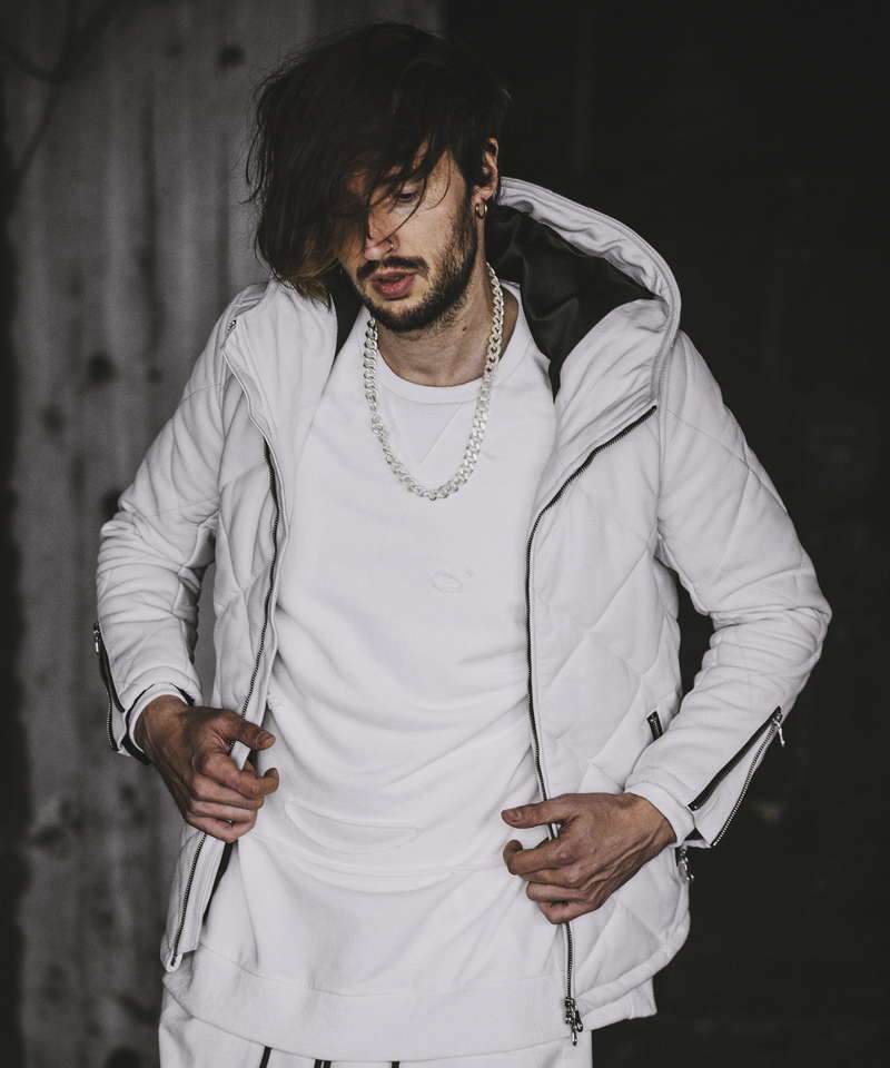 レザーキルティングパデットフーデッドBLZ