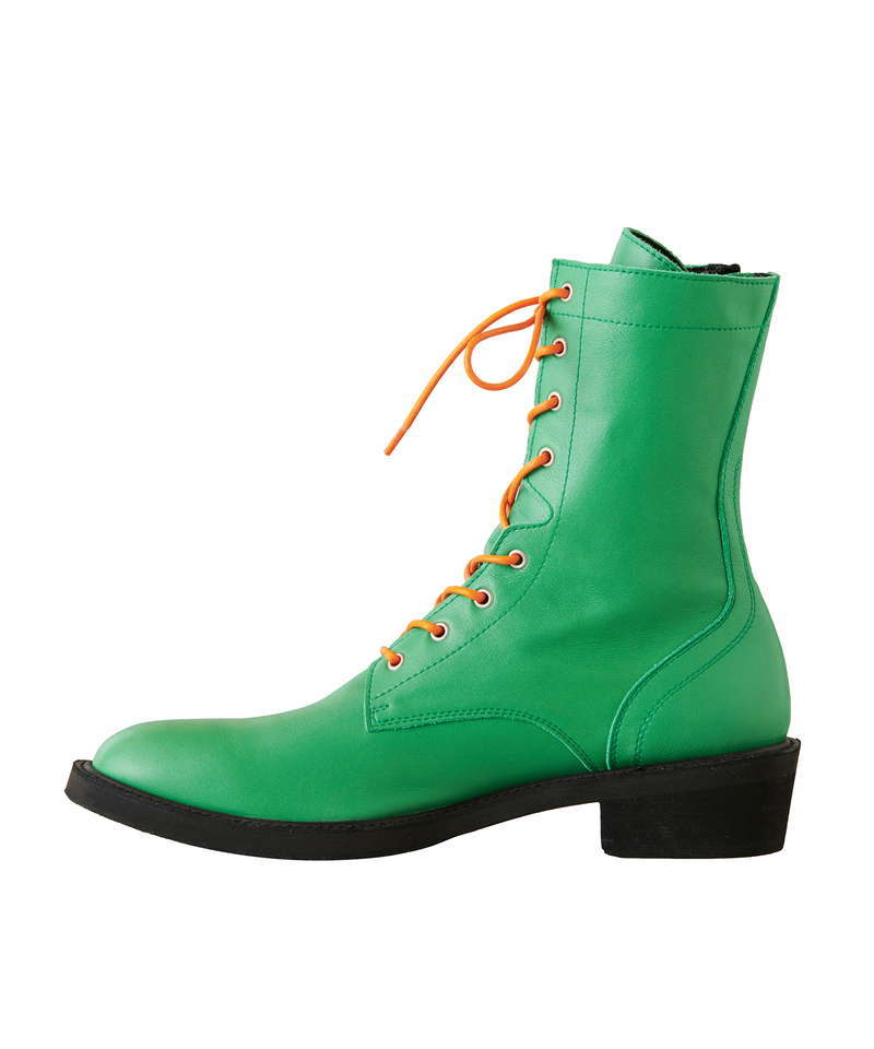 8-hole lace-up boots