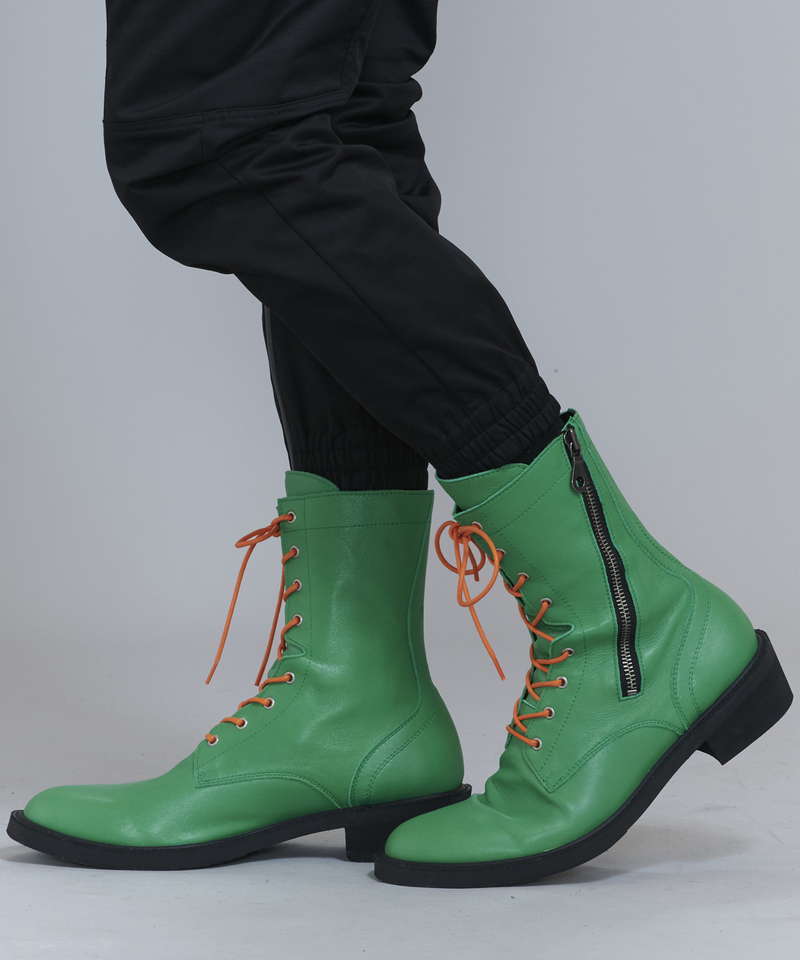 8-hole lace-up boots