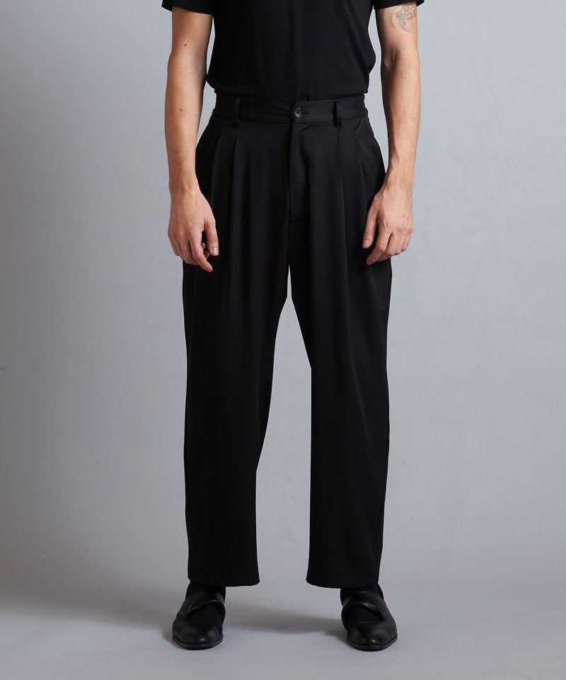 Easy Tuck Wide Trousers