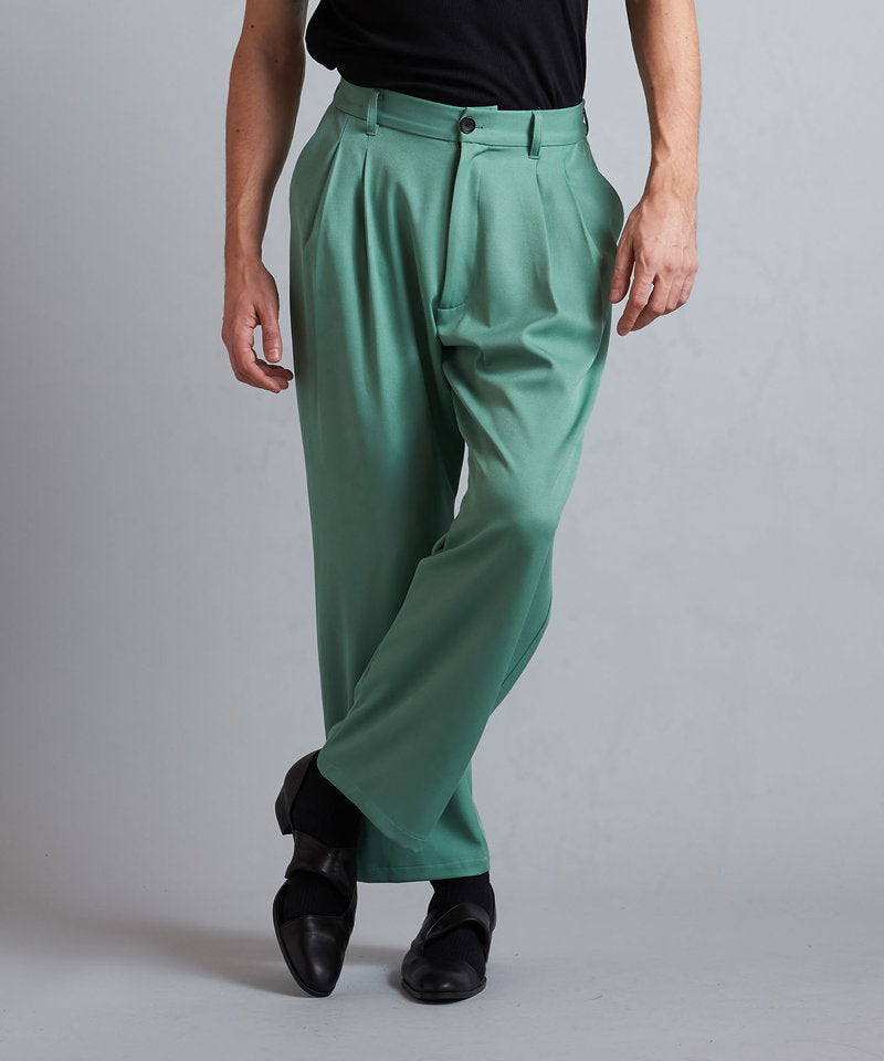 Easy Tuck Wide Trousers