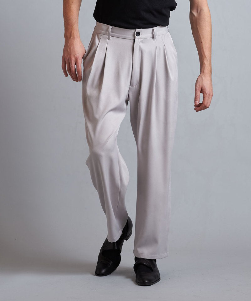 Easy Tuck Wide Trousers