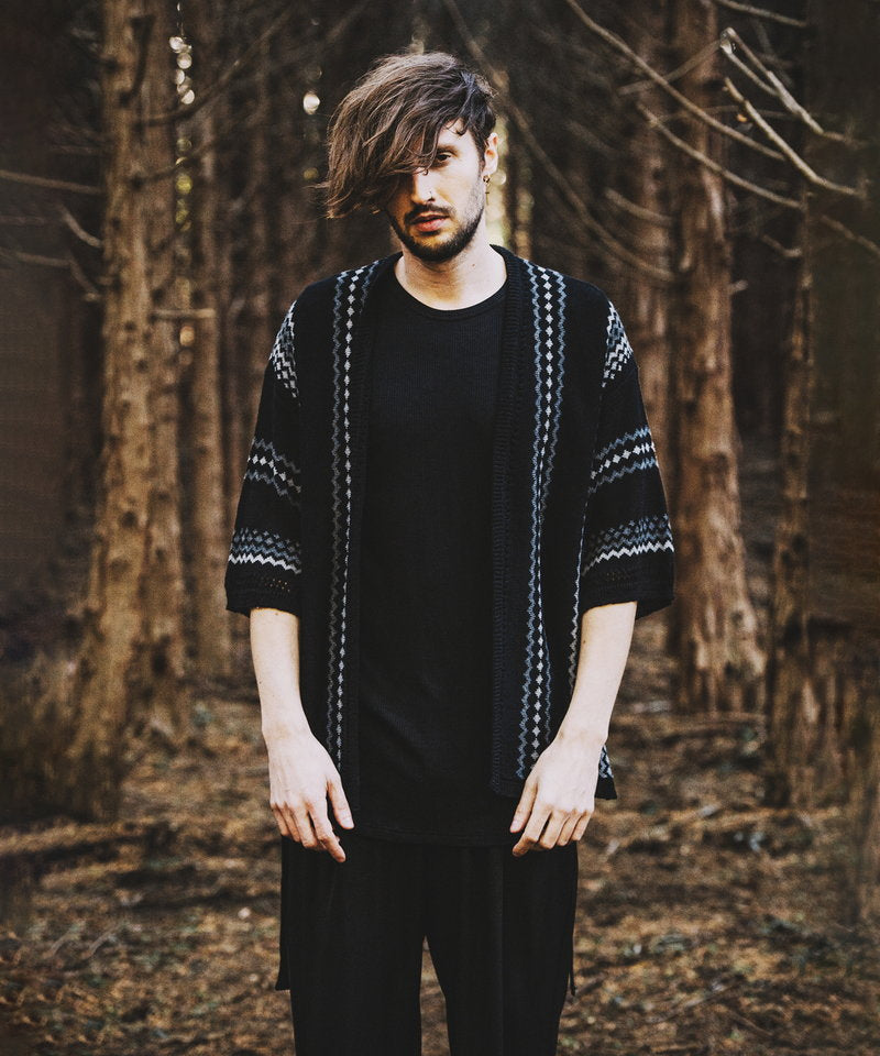 ネイティブパターンニットフレアスリーブガウン