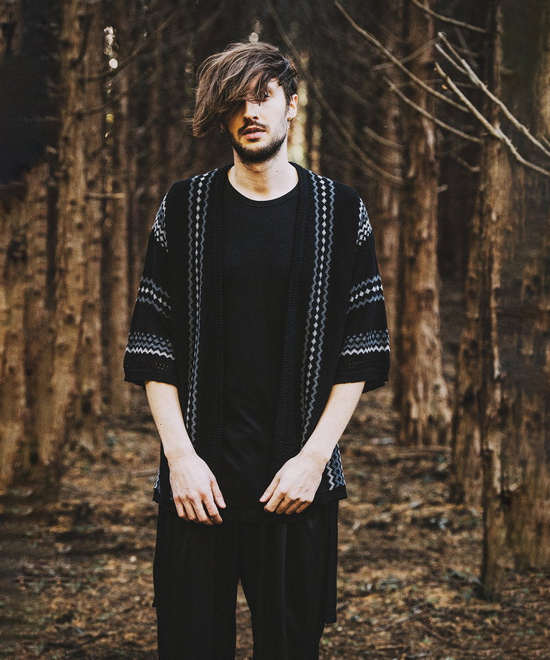 ネイティブパターンニットフレアスリーブガウン