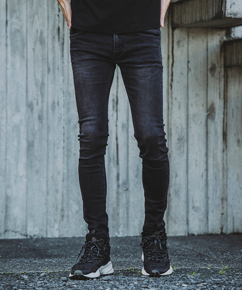 Ultimate stretch denim used skinny pants