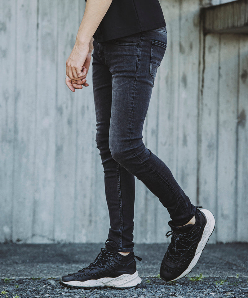 Ultimate stretch denim used skinny pants