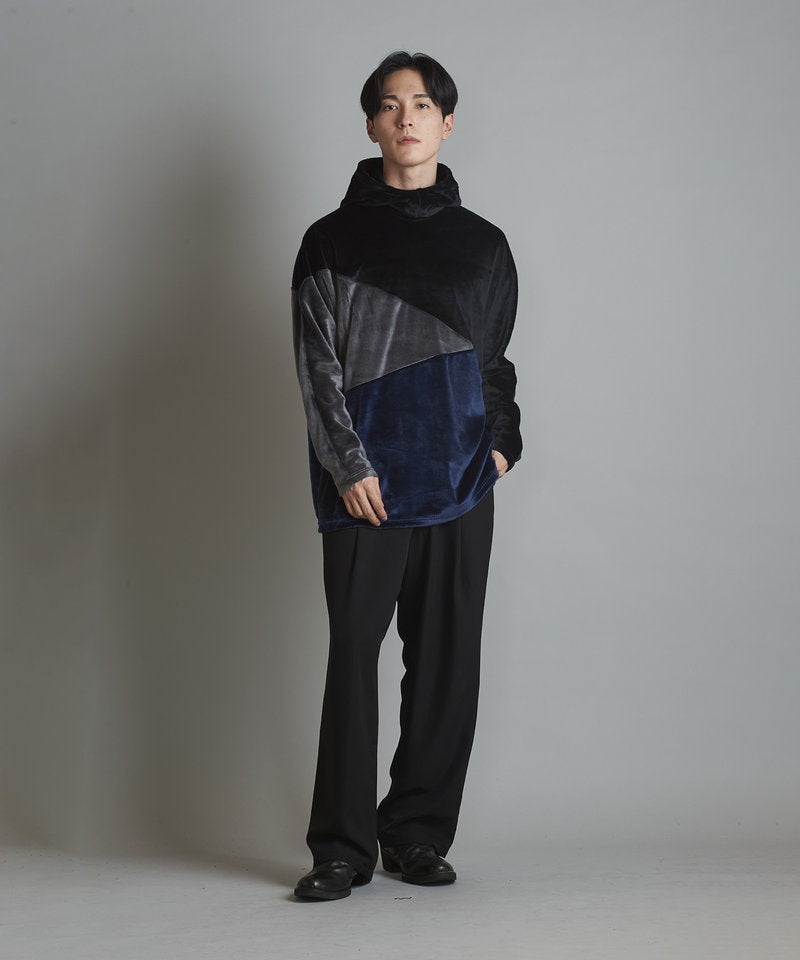 シャギーストレッチボリュームネックパーカ