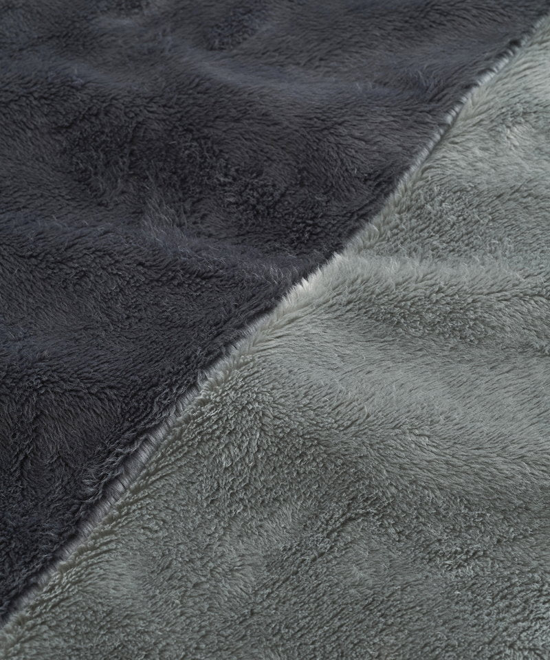 シャギーストレッチボリュームネックパーカ