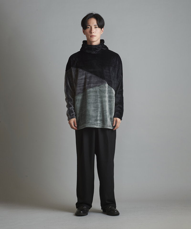 シャギーストレッチボリュームネックパーカ