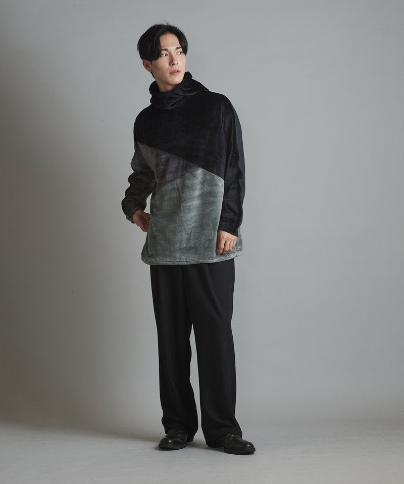 シャギーストレッチボリュームネックパーカ