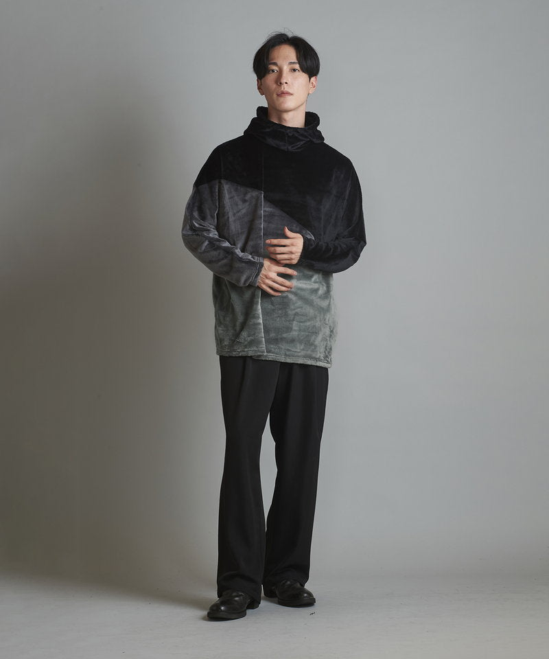 シャギーストレッチボリュームネックパーカ