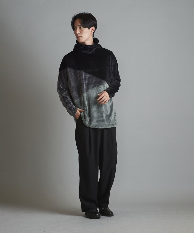 シャギーストレッチボリュームネックパーカ