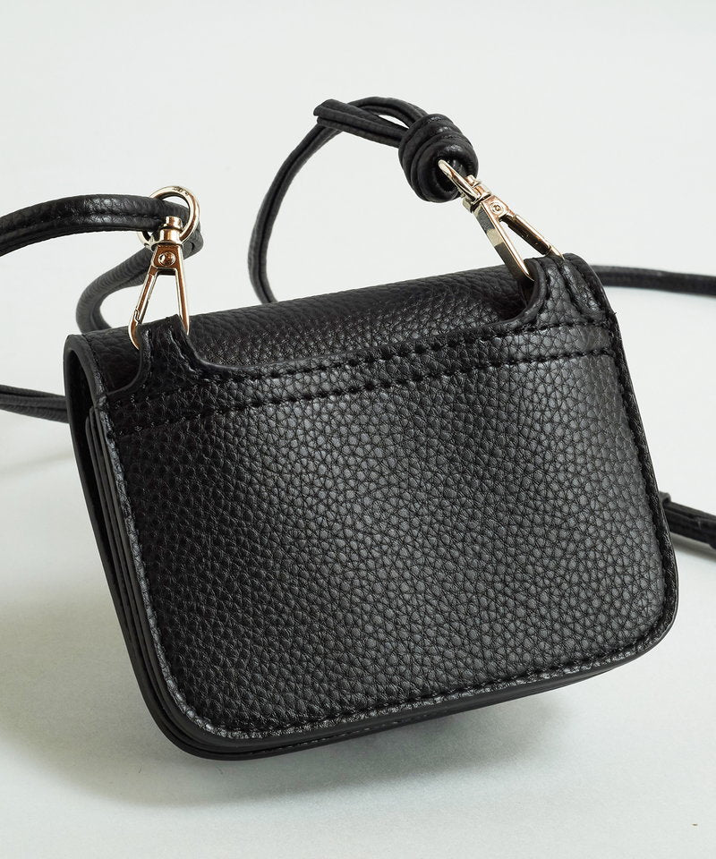 Compact shoulder bag