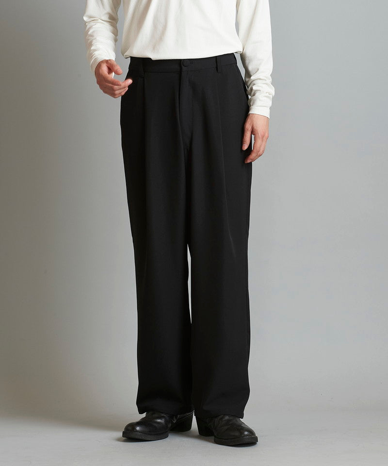 Easy Tuck Wide Trousers