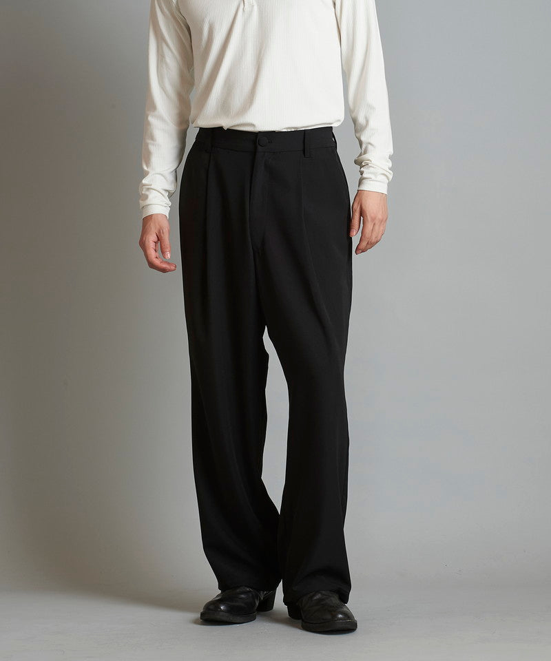 Easy Tuck Wide Trousers