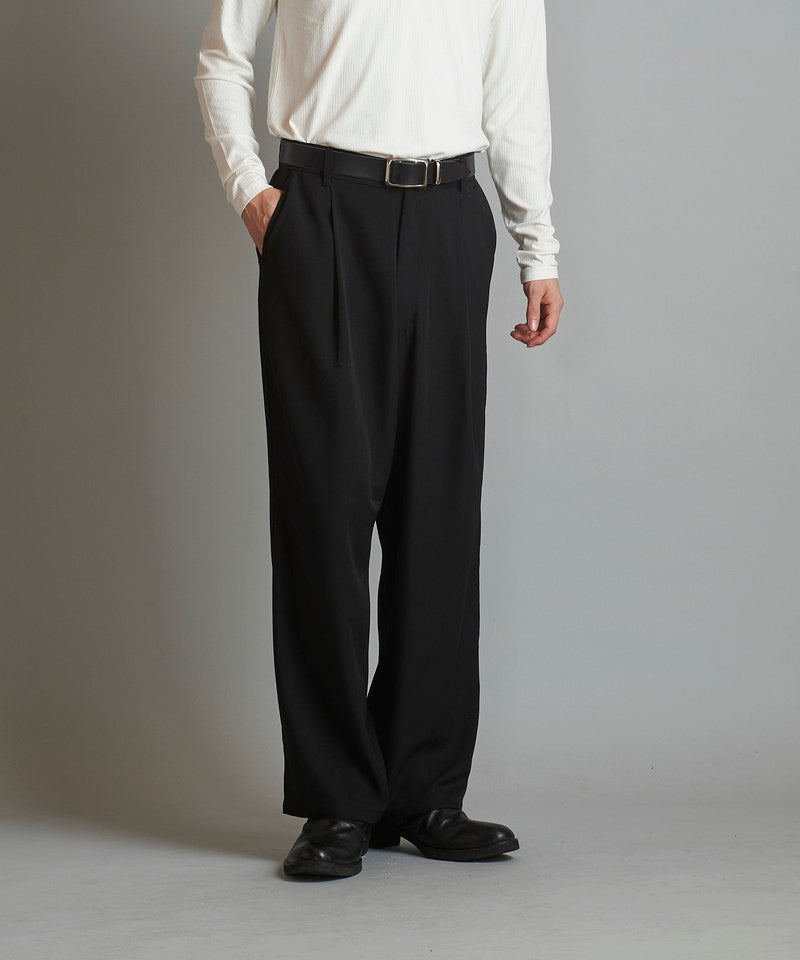 Easy Tuck Wide Trousers