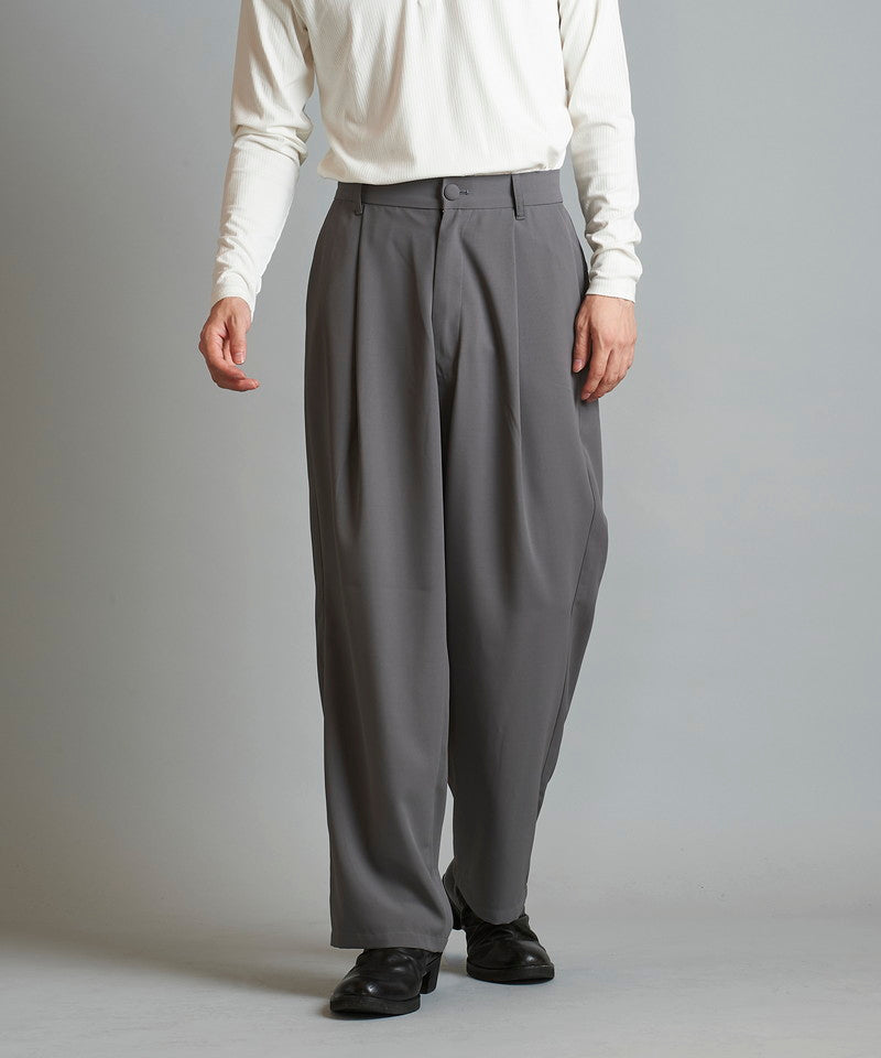 Easy Tuck Wide Trousers