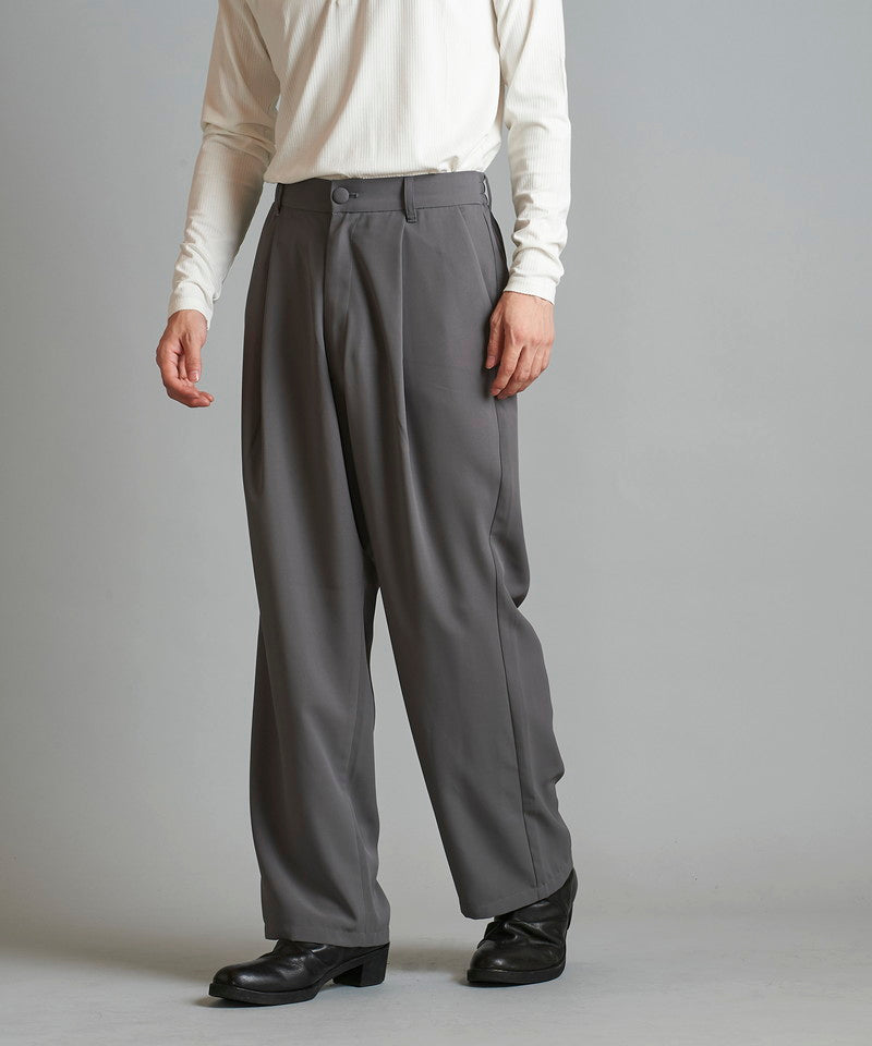 Easy Tuck Wide Trousers