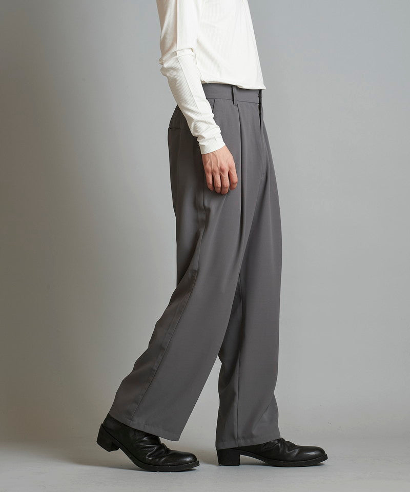 Easy Tuck Wide Trousers