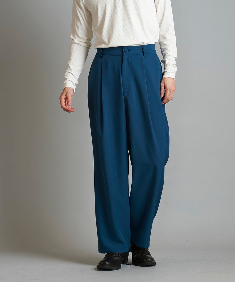 Easy Tuck Wide Trousers