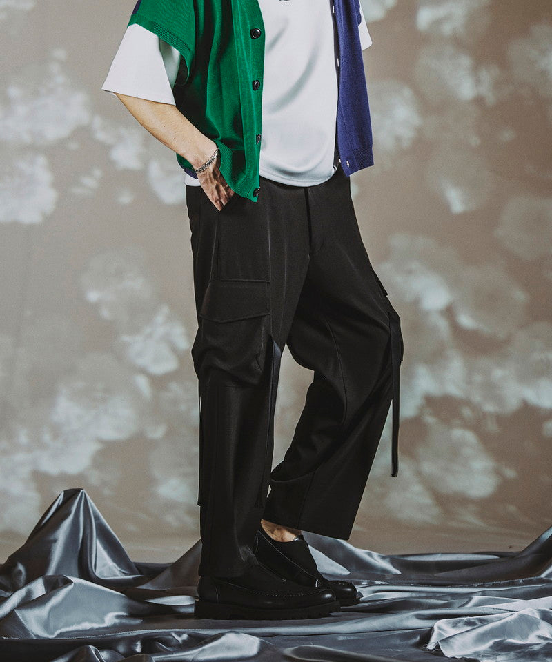 ワイドカーゴトラウザーズ