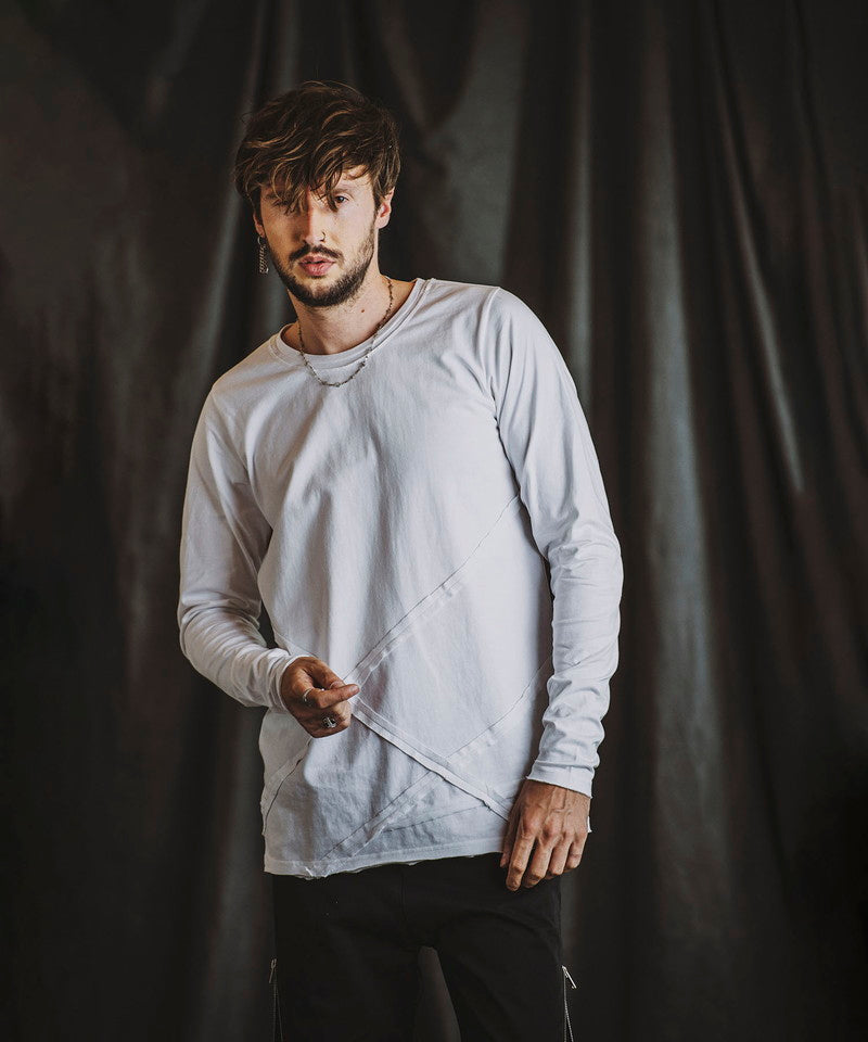 Random seam cut off C/N long sleeve T-shirt