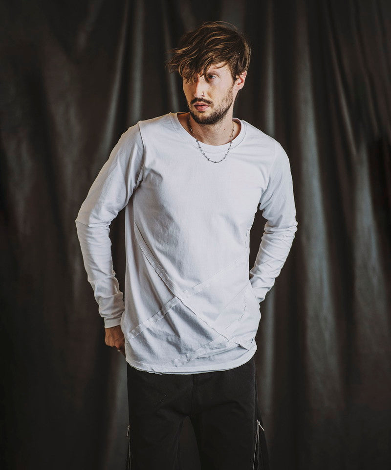 Random seam cut off C/N long sleeve T-shirt