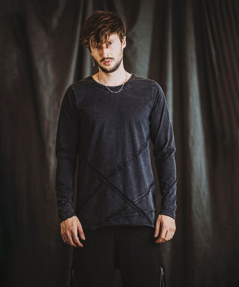 Random seam cut off C/N long sleeve T-shirt