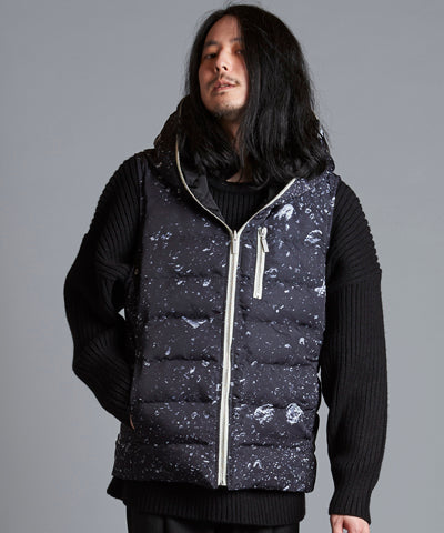 Reversible padded vest