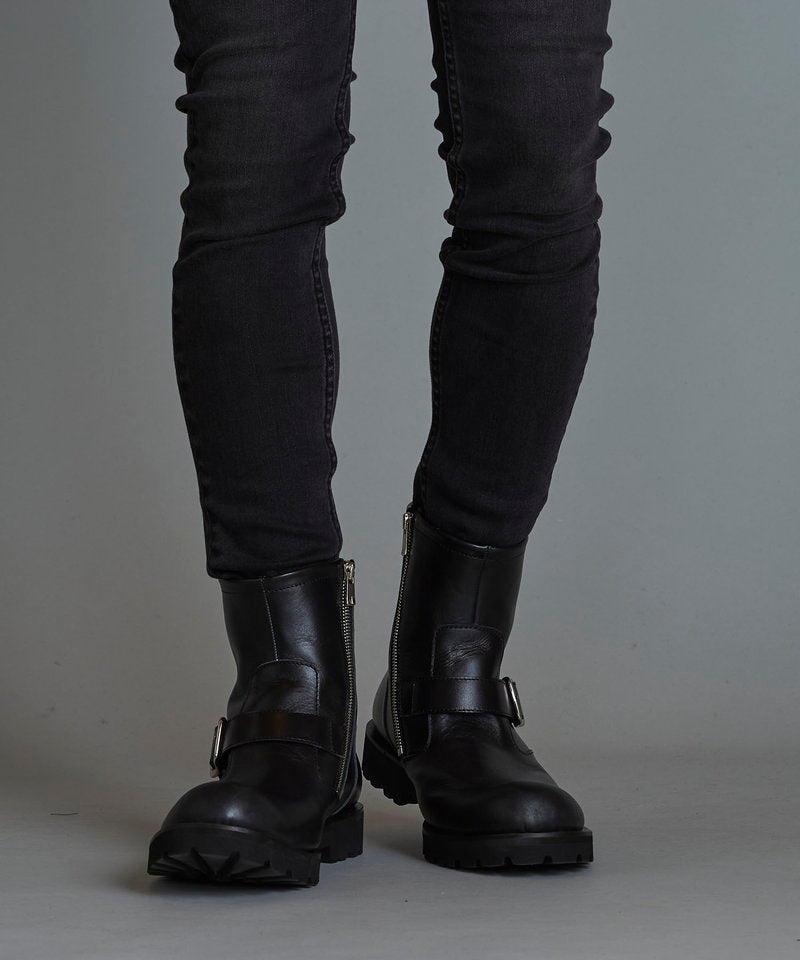 Side zip short engineer boots