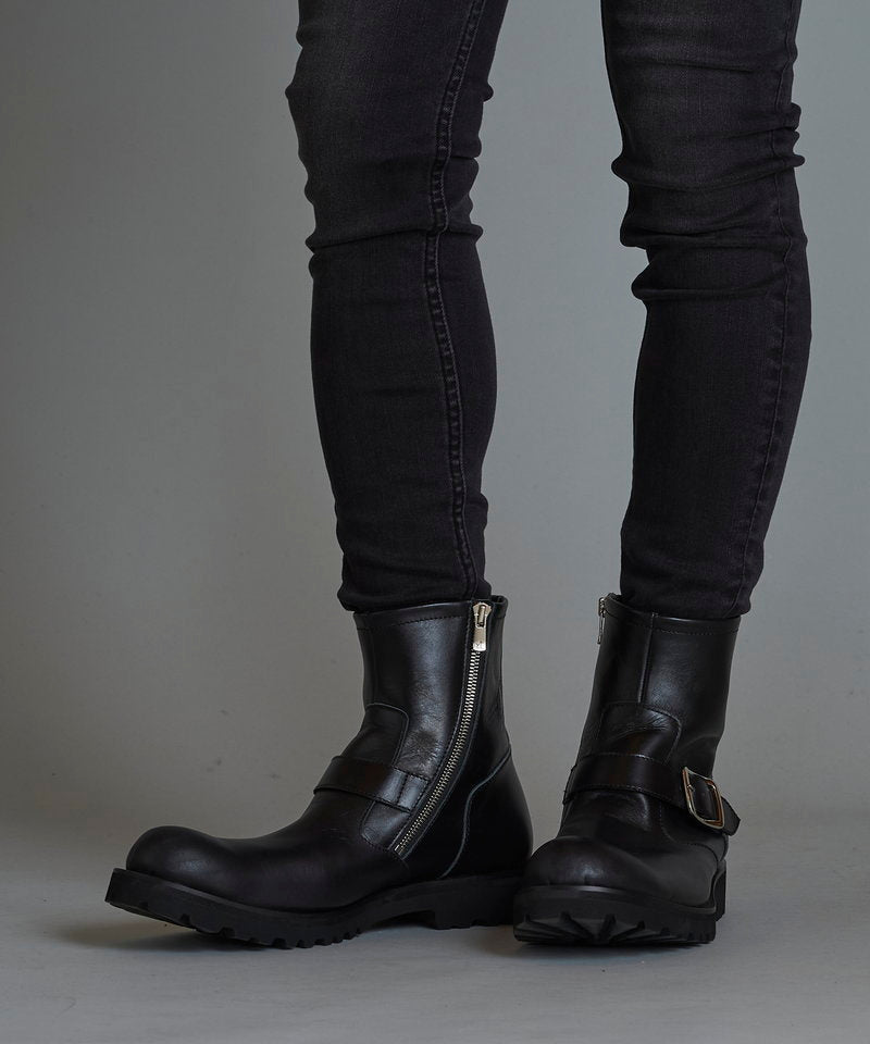 Side zip short engineer boots