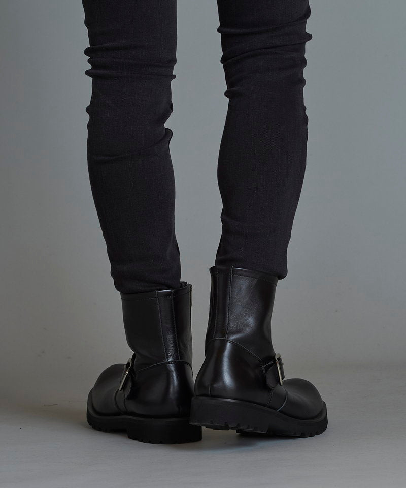 Side zip short engineer boots