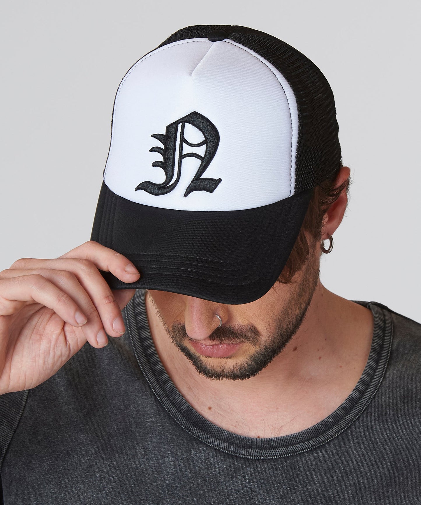 イニシャルエンブロイダリーCAP